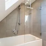 Marie 2 Slaapkamers, Cosy En Modern