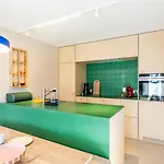 Marie 2 Slaapkamers, Cosy En Modern *