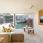 Marie 2 Slaapkamers, Cosy En Modern