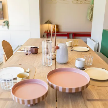 Marie 2 Slaapkamers, Cosy En Modern Holiday home